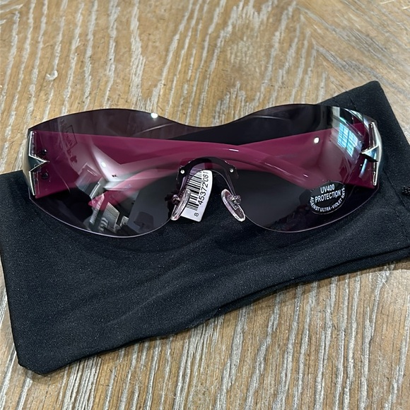 NWT sunglasses - Picture 1 of 6